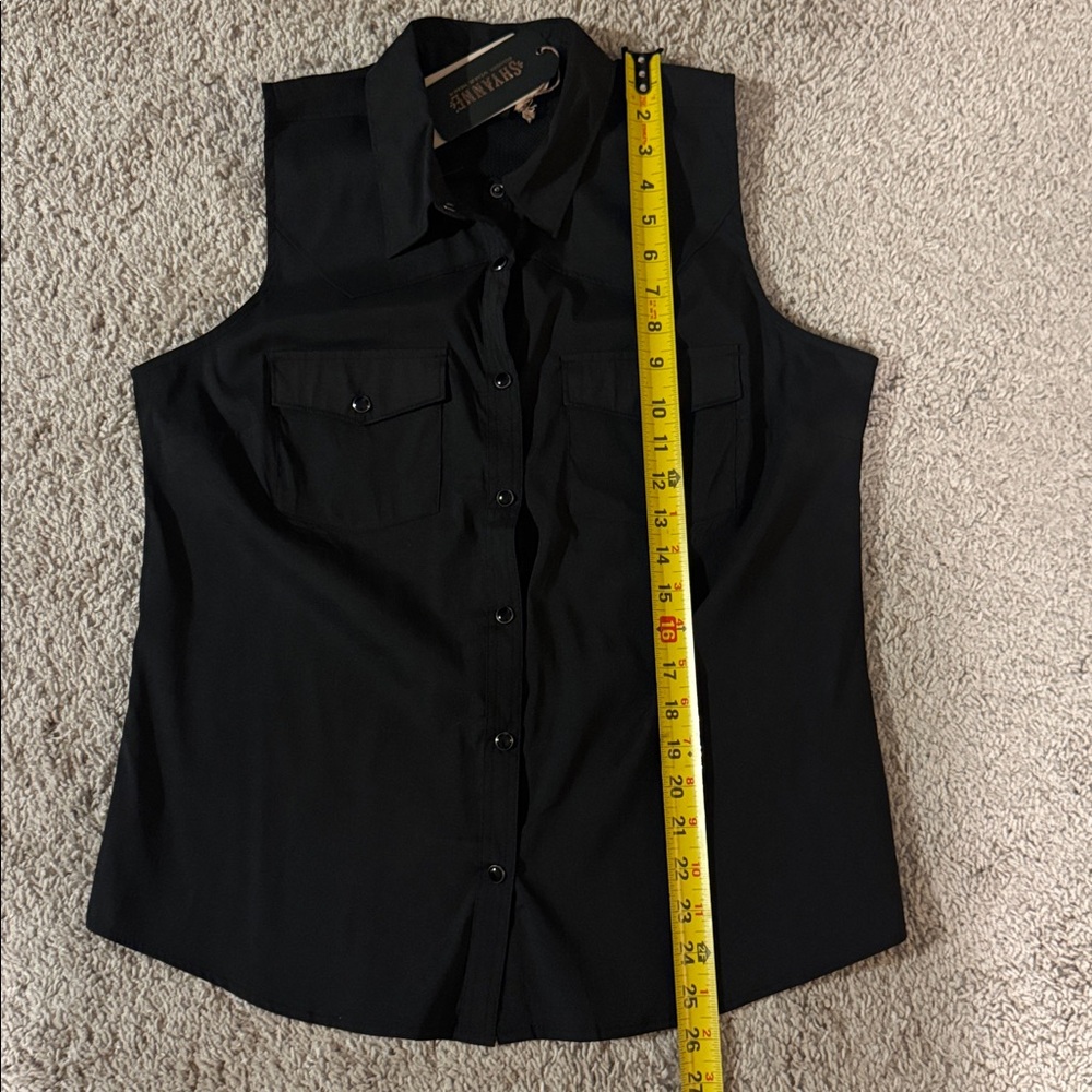 Shyanne women’s vented back yoke sleeveless performance stretch riding shirt - Picture 9 of 9